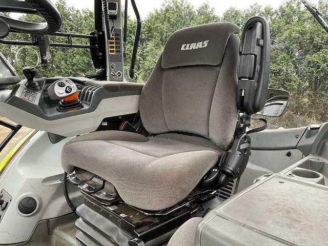 2017 claas 650 arion vierwielaangedreven landbouwtractor - afbeelding 24 van  45