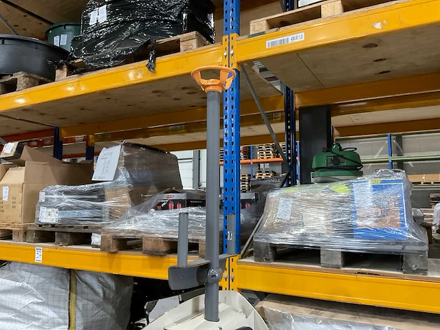 2017 crown gpc 3020 elektrische palletwagen - afbeelding 4 van  15