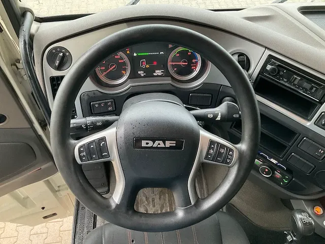 2017 daf xf 480 ft superspacecab vrachtwagen - afbeelding 22 van  53