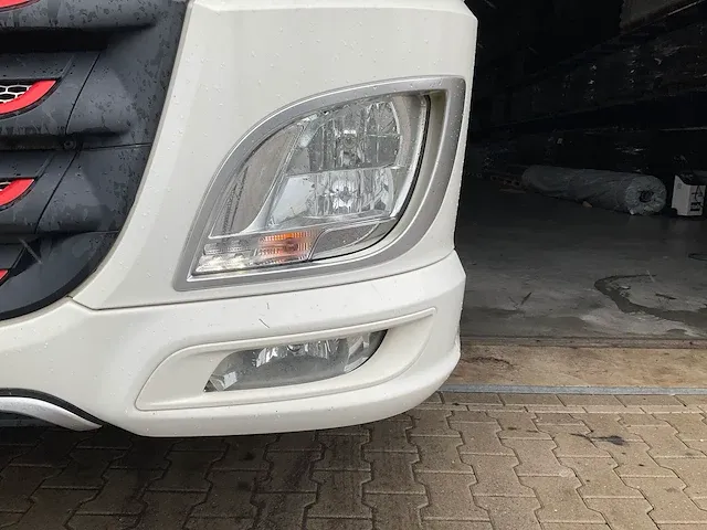 2017 daf xf 480 ft superspacecab vrachtwagen - afbeelding 34 van  53