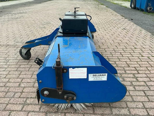 2017 delvano straatveegmachine - afbeelding 7 van  12