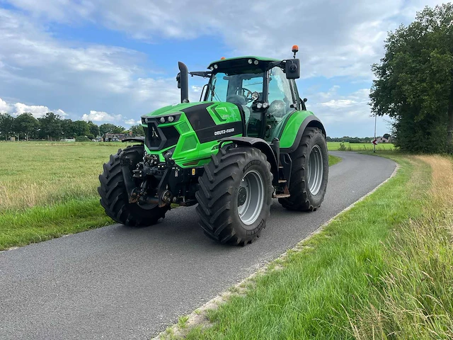 2017 deutz-fahr 6165 agrotron vierwielaangedreven landbouwtractor - afbeelding 1 van  15