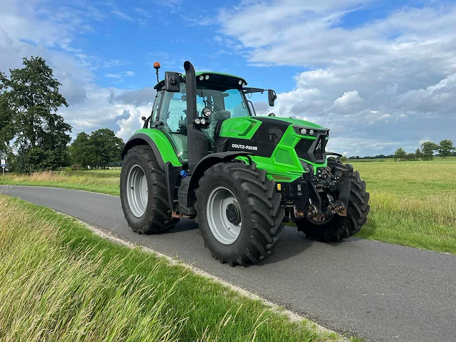 2017 deutz-fahr 6165 agrotron vierwielaangedreven landbouwtractor - afbeelding 8 van  15