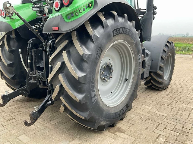 2017 deutz-fahr 6175.4 ttv agrotron vierwielaangedreven landbouwtractor - afbeelding 20 van  44