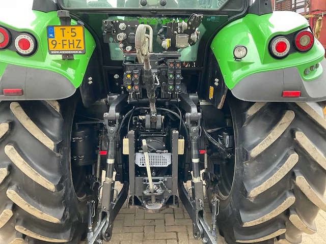 2017 deutz-fahr 6175.4 ttv agrotron vierwielaangedreven landbouwtractor - afbeelding 23 van  44