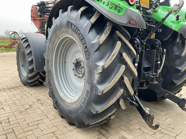 2017 deutz-fahr 6175.4 ttv agrotron vierwielaangedreven landbouwtractor - afbeelding 30 van  44