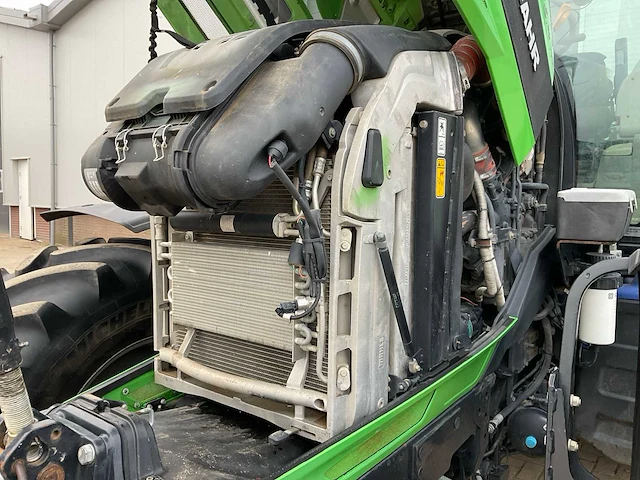2017 deutz-fahr 6175.4 ttv agrotron vierwielaangedreven landbouwtractor - afbeelding 33 van  44