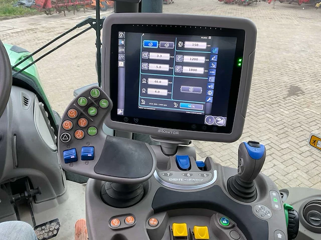 2017 deutz-fahr 6175.4 ttv agrotron vierwielaangedreven landbouwtractor - afbeelding 39 van  44