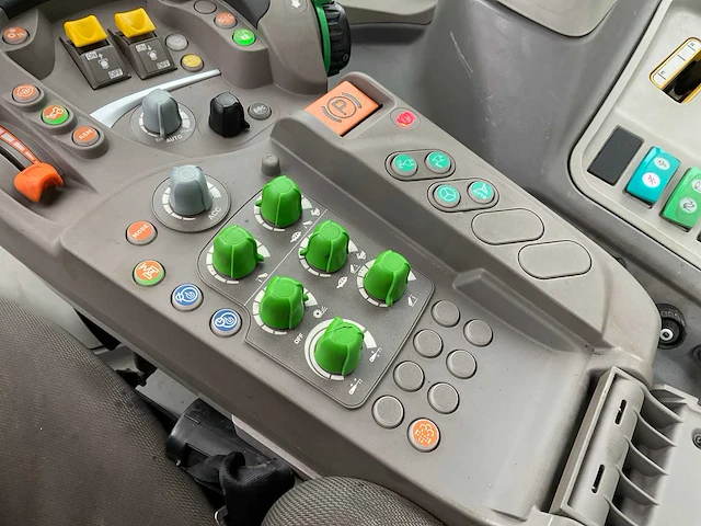 2017 deutz-fahr 6175.4 ttv agrotron vierwielaangedreven landbouwtractor - afbeelding 42 van  44