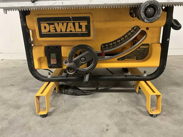 2017 dewalt dw745-qs zaagtafel - afbeelding 3 van  6
