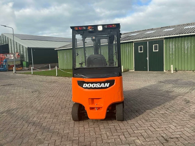 2017 doosan b25x-7 vorkheftruck - afbeelding 14 van  17