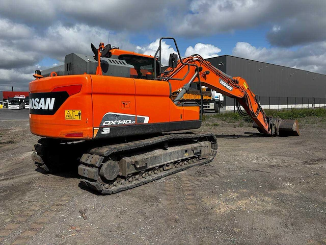 2017 doosan dx140 lc-5 rupsgraafmachine - afbeelding 12 van  28