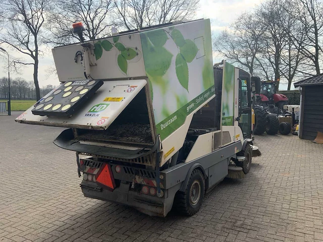 2017 dulevo 3000t straatveegmachine - afbeelding 16 van  46