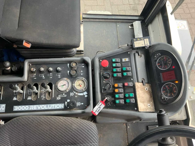 2017 dulevo 3000t straatveegmachine - afbeelding 19 van  46