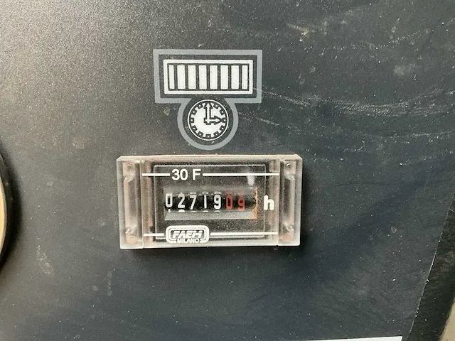 2017 ecs 827/500 cd yd zuigercompressor - afbeelding 2 van  16