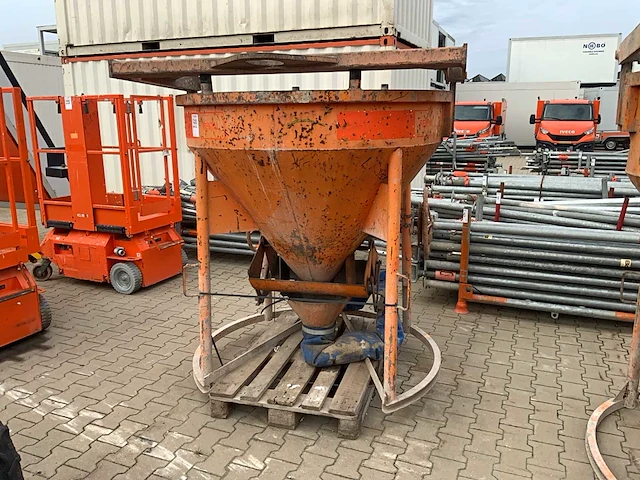2017 eichinger 1016h.10 betonkubel - afbeelding 3 van  7