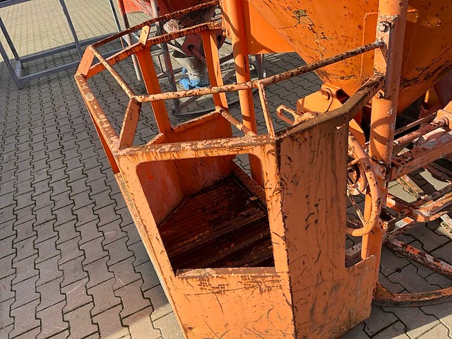 2017 eichinger 1016h.12 betonkubel - afbeelding 10 van  13