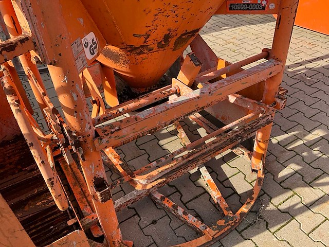 2017 eichinger 1016h.12 betonkubel - afbeelding 12 van  13