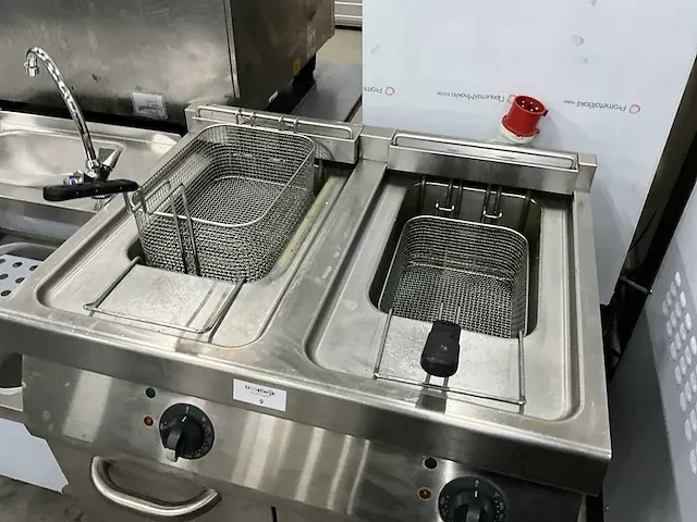 2017 electrolux a7freh2ff0 dubbele friteuse - afbeelding 2 van  9