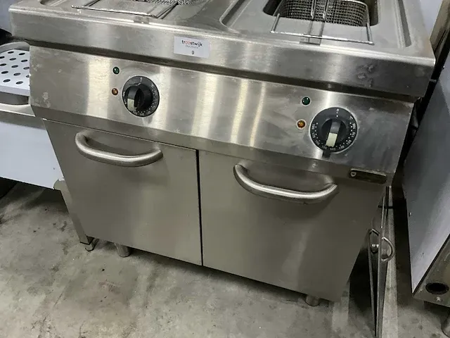 2017 electrolux a7freh2ff0 dubbele friteuse - afbeelding 3 van  9