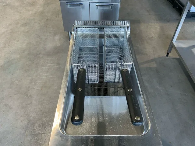 2017 electrolux e9fred1jf0 friteuse “rvs” - afbeelding 8 van  11
