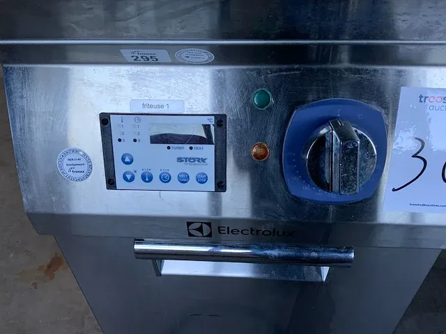 2017 electrolux e9fred1jf0 friteuse “rvs” - afbeelding 11 van  11