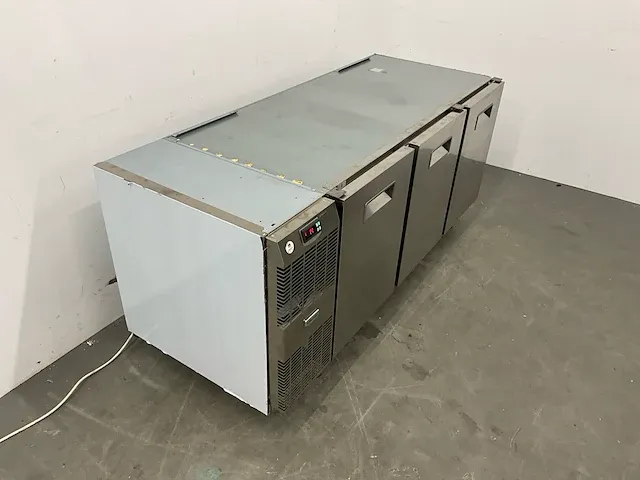 2017 electrolux rcsn3m3 koelwerkbank - afbeelding 7 van  7
