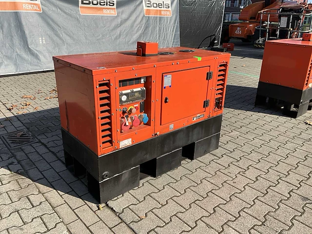 2017 europower generators eps113tde stroom aggregaat - afbeelding 1 van  12