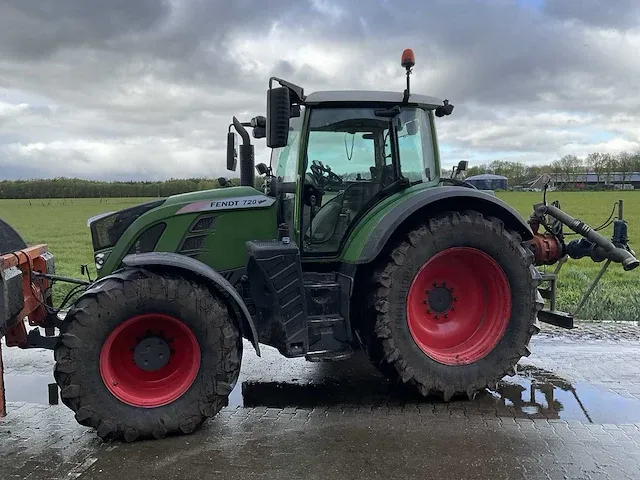 2017 fendt 720 profi s4 vierwielaangedreven landbouwtractor - afbeelding 12 van  28