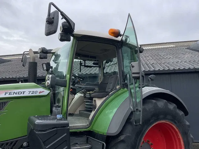 2017 fendt 720 vario vierwielaangedreven landbouwtractor - afbeelding 22 van  45