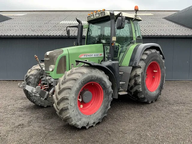 2017 fendt 820 vario tms vierwielaangedreven landbouwtractor - afbeelding 1 van  58