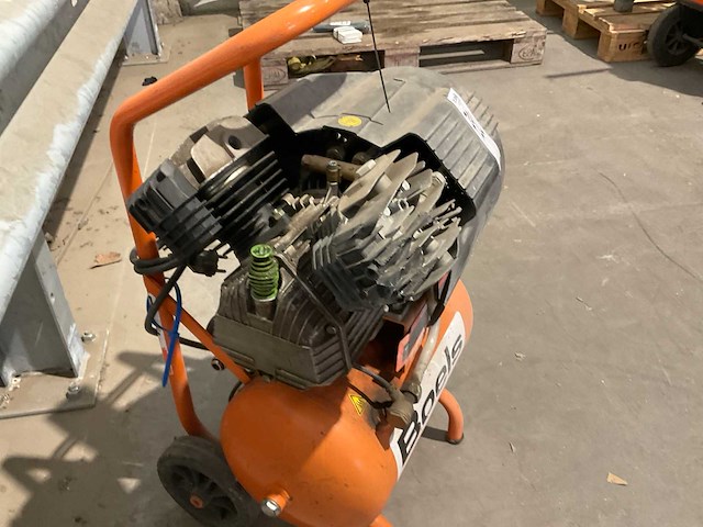 2017 fiac rrrer olievrije compressor - afbeelding 5 van  10