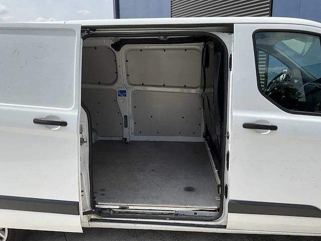 2017 ford transit custom 310 2.0 tdci l2h1 bedrijfswagen - afbeelding 28 van  29