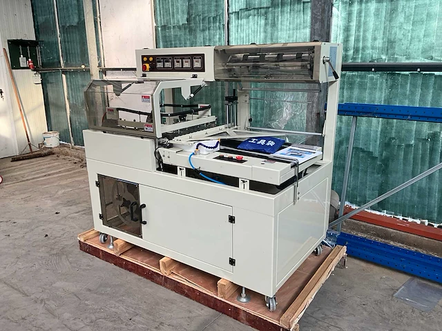 2017 fql450lb automatic l-type sealing machine - afbeelding 1 van  17