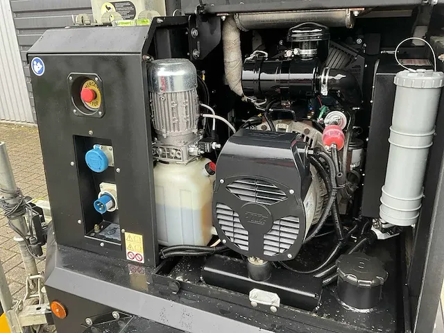 2017 generac tower light v20 mobiele lichtmast - afbeelding 2 van  16