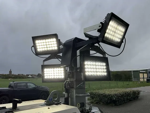 2017 generac tower light v20 mobiele lichtmast - afbeelding 14 van  16