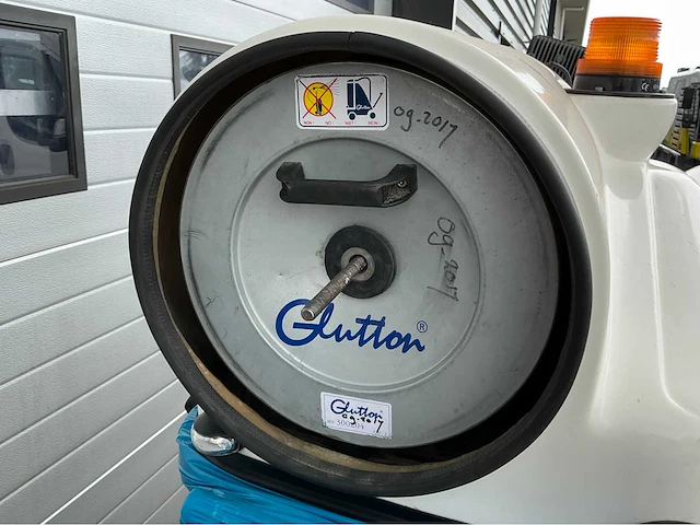 2017 glutton 2411 electric afvalzuiger - afbeelding 14 van  29