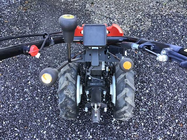 2017 goldoni twist minitractor - afbeelding 4 van  18