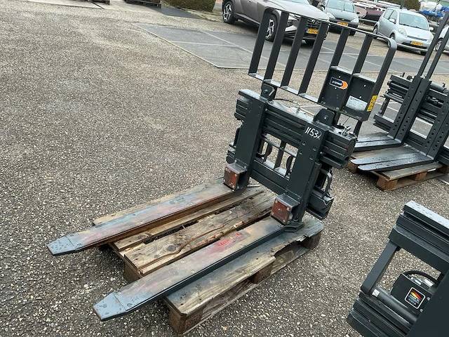 2017 griptech fpns25 verstelbaar vorkenbord met weegcellen - afbeelding 1 van  9