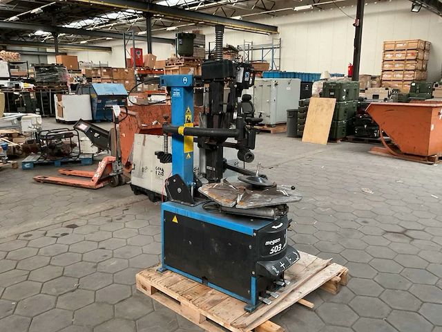 2017 hofman megaplan mm503xl banden de-en montageapparaat - afbeelding 1 van  8