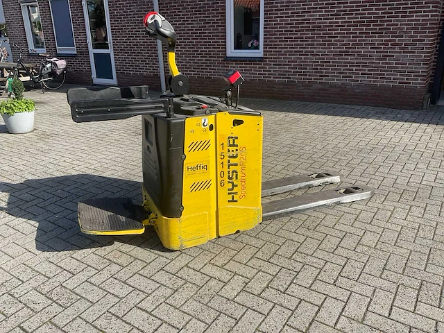 2017 hyster p2.0 weegsysteem elektrische palletwagen - afbeelding 1 van  9