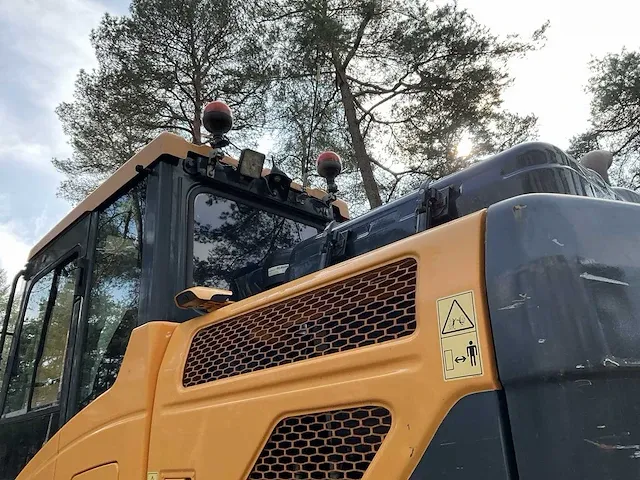 2017 hyundai hw140 banden graafmachine - afbeelding 44 van  68