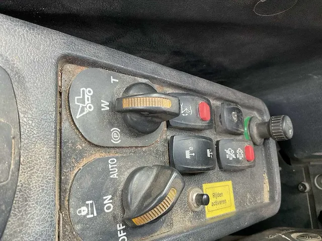 2017 hyundai hw140 banden graafmachine - afbeelding 57 van  68