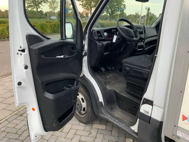 2017 iveco daily bedrijfswagen - afbeelding 15 van  45