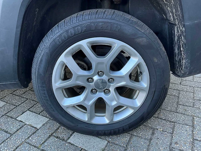 2017 jeep renegade 4x4 latitude personenauto - afbeelding 16 van  29