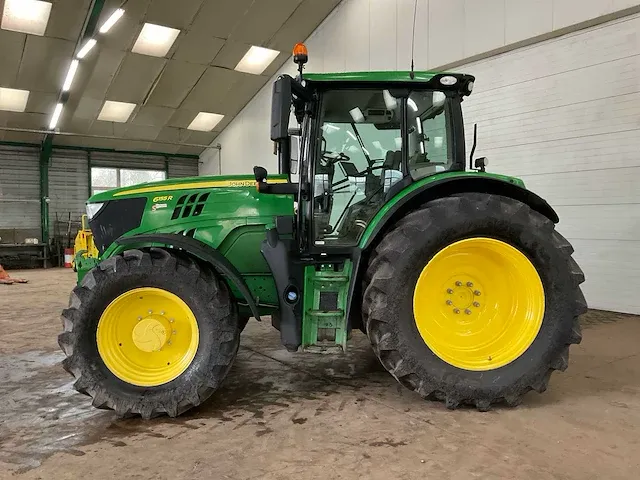 2017 john deere - 6155r - vierwielaangedreven landbouwtractor - afbeelding 21 van  26