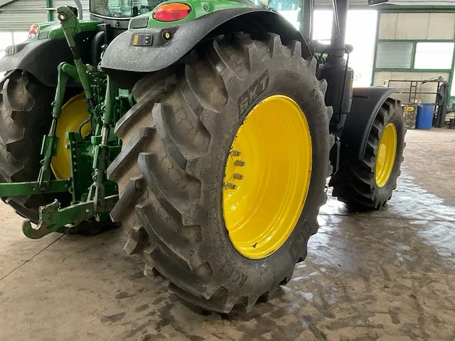 2017 john deere - 6155r - vierwielaangedreven landbouwtractor - afbeelding 23 van  26