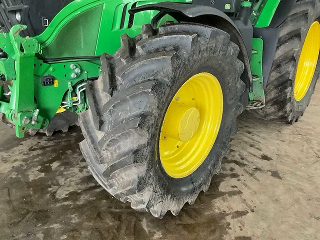 2017 john deere - 6155r - vierwielaangedreven landbouwtractor - afbeelding 25 van  26
