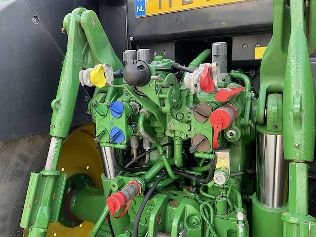 2017 john deere 6155m vierwielaangedreven landbouwtractor - afbeelding 17 van  44