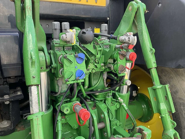2017 john deere 6155m vierwielaangedreven landbouwtractor - afbeelding 18 van  44